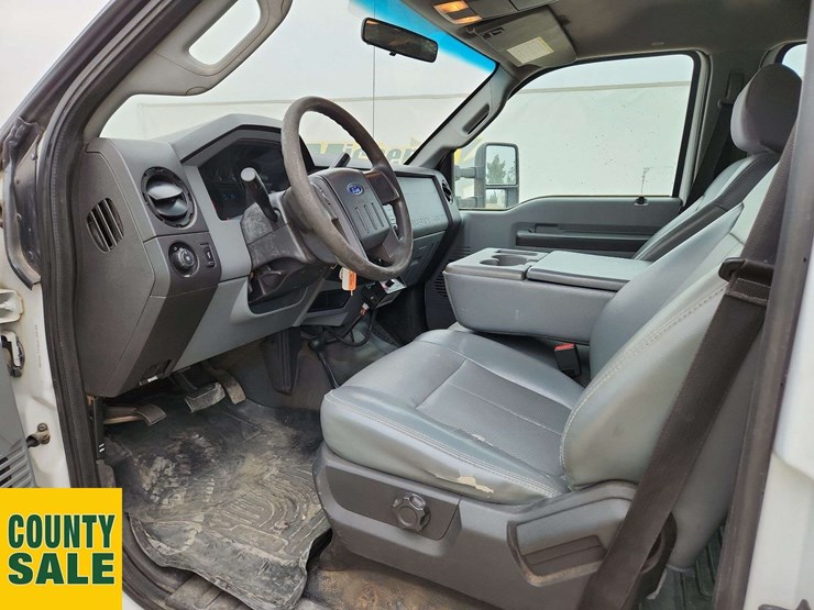 2011-ford-f450-image-8