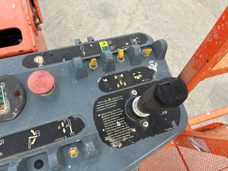 jlg-600s-image-16