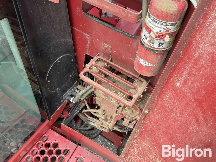 2002-case-ih-2388-image-11