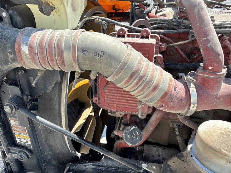 2011-peterbilt-386-image-70