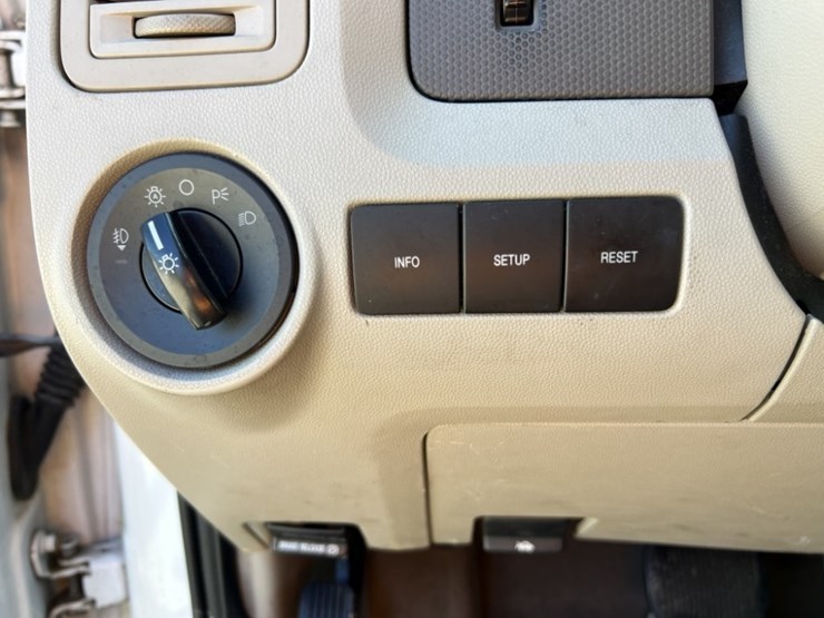 2012-ford-escape-image-21