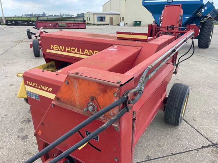 new-holland-311-image-30