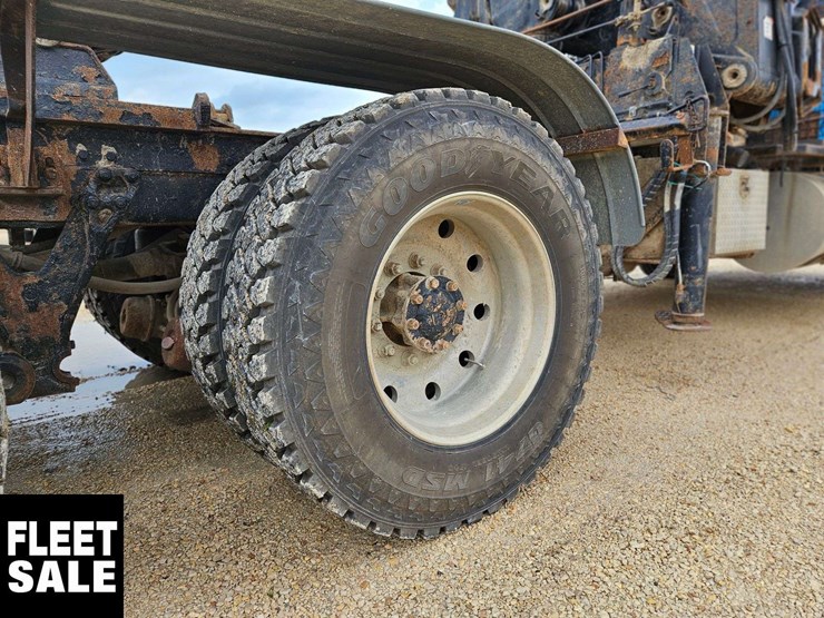2000-kenworth-t800-image-29