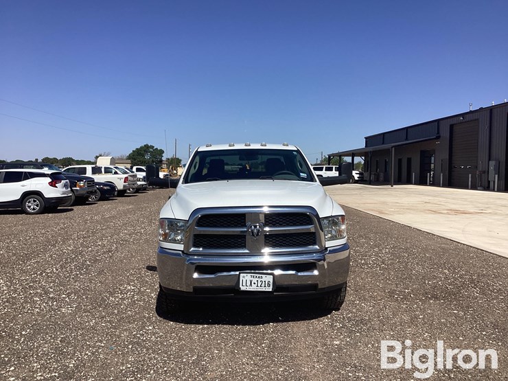 2018-ram-2500-hd-image-2