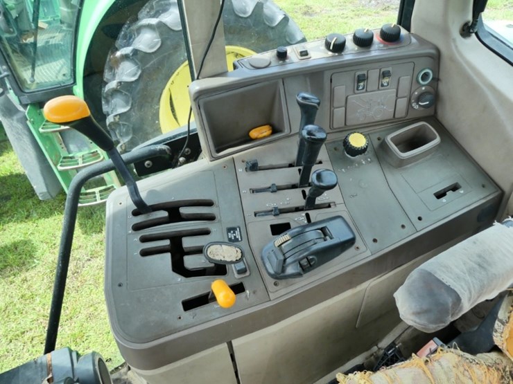 john-deere-7130-image-9