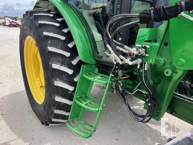 john-deere-6105d-image-23