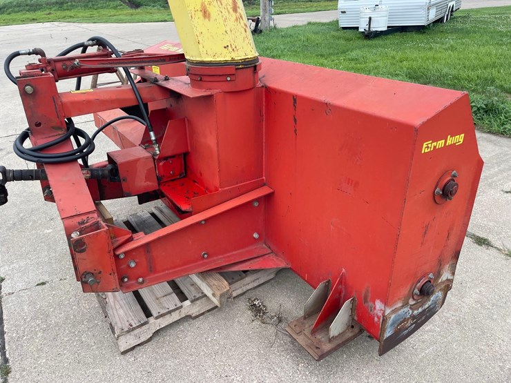 farm-king-960-8ft-snowblower-image-16