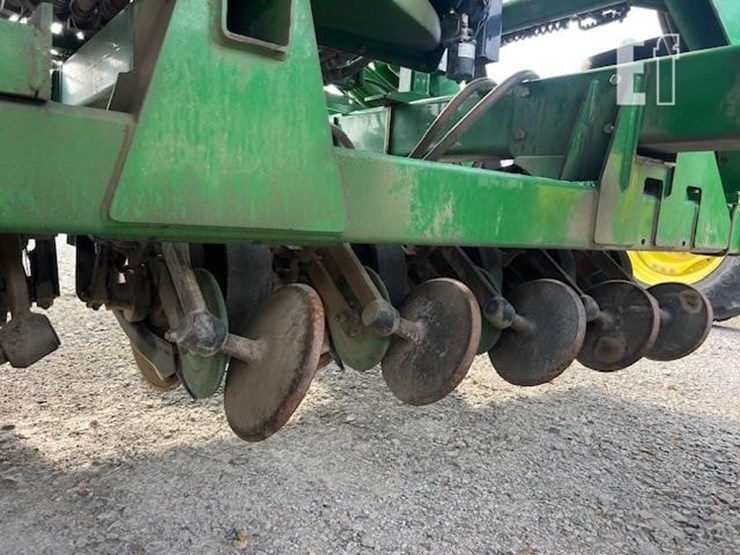 2005-john-deere-1690-ccs-image-27