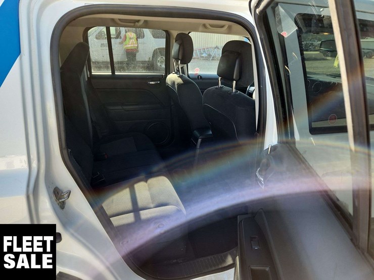 2014-jeep-patriot-image-15