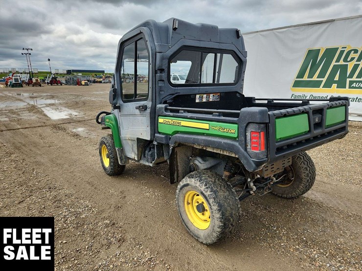 2015-john-deere-gator-image-3