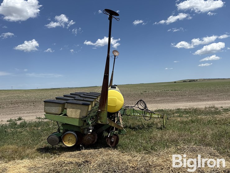 john-deere-7000-image-4