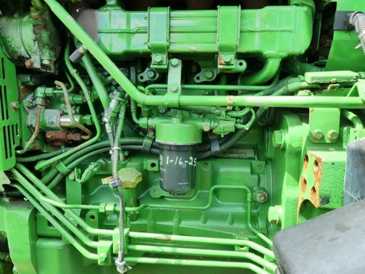 2022-john-deere-6135e-image-8