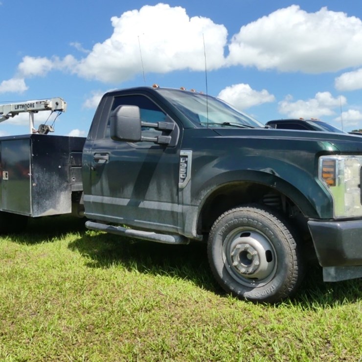2019 FORD F350 XL