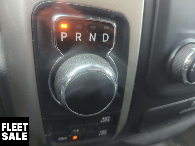 2014-ram-1500-slt-image-9