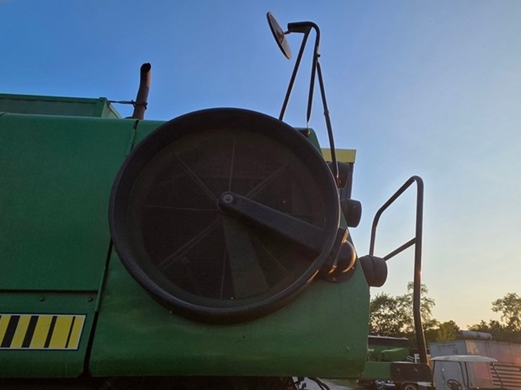 john-deere-4420-image-34