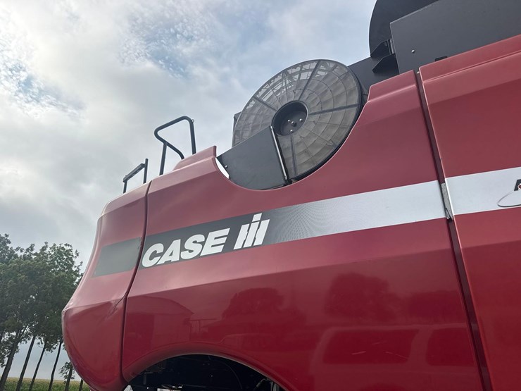 2004-case-ih-8010-image-31