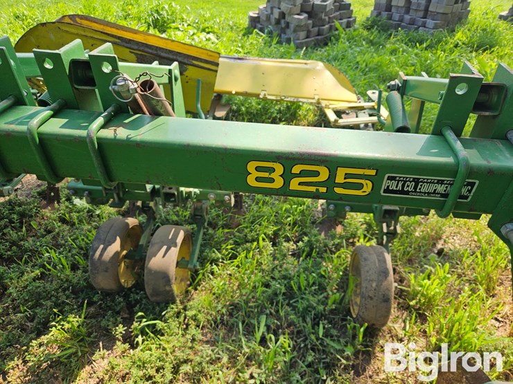 john-deere-825-image-20