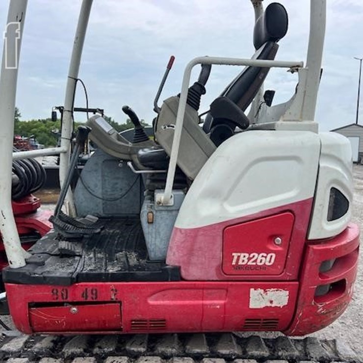 TAKEUCHI TB260