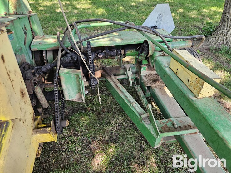john-deere-34-image-11