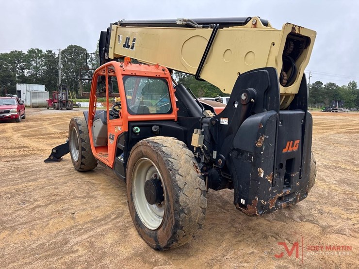 2018-jlg-1255-image-4