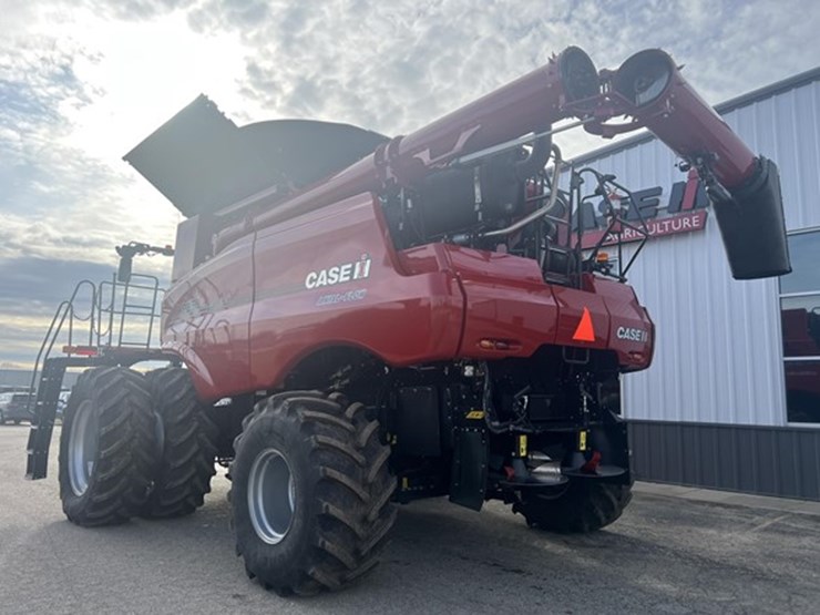 2022-case-ih-8250-image-3