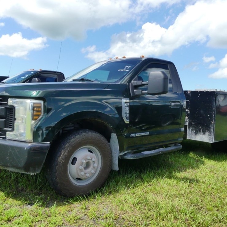 2019 FORD F350 XL