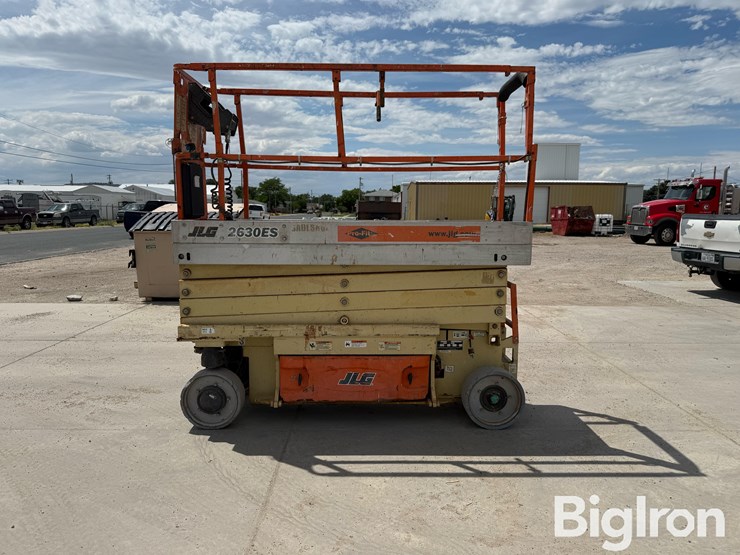 2006-jlg-2630es-image-8
