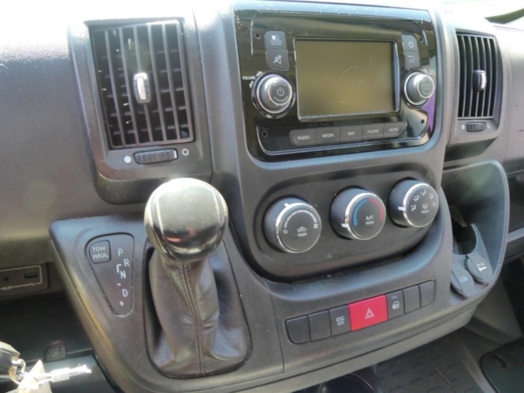 2021-dodge-ram-2500-image-13