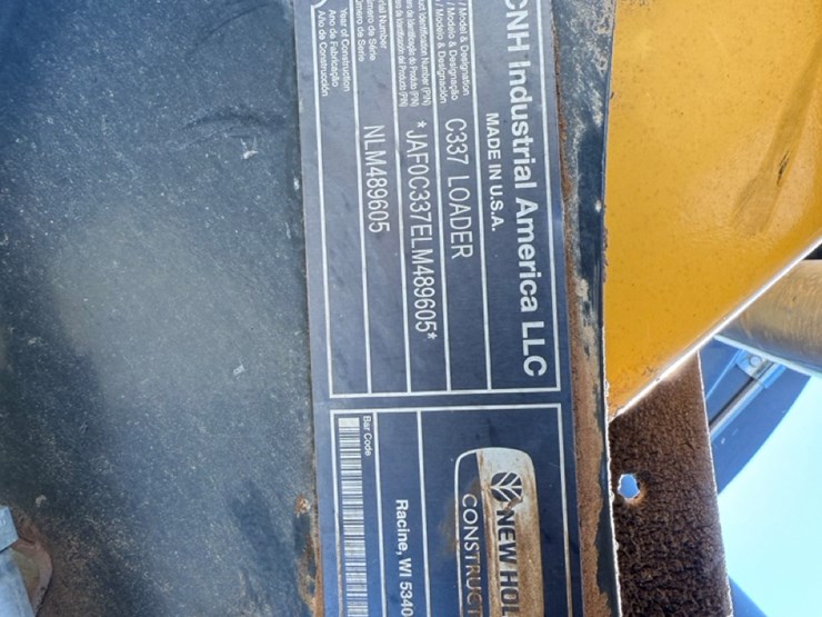 new-holland-c337-image-13