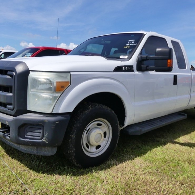 2013 FORD F250 XL