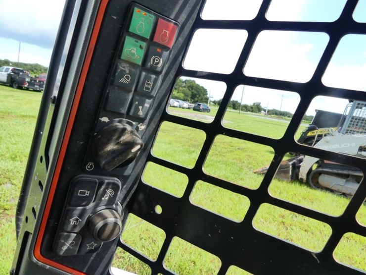 2022-bobcat-t66-image-16