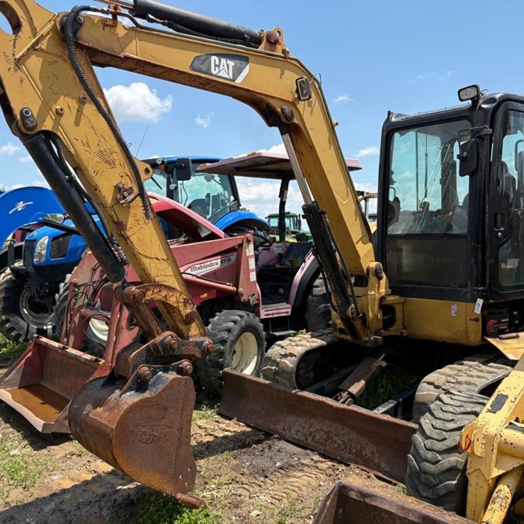 2010 CATERPILLAR 305C CR