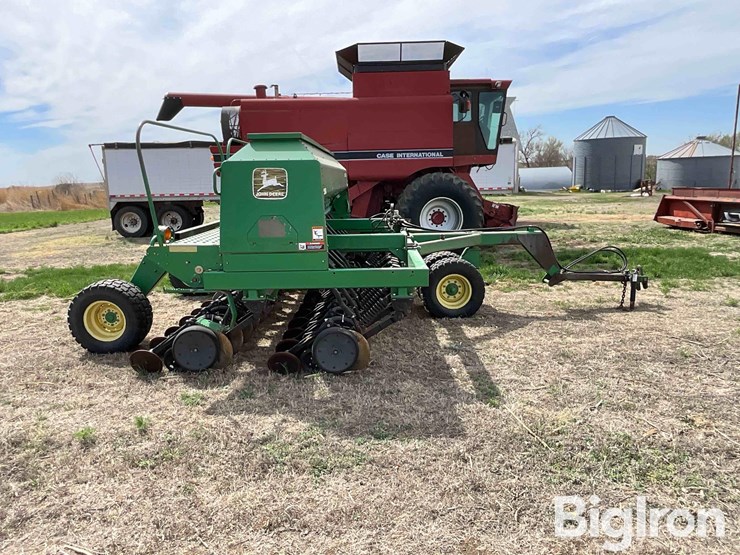 john-deere-1560-image-4
