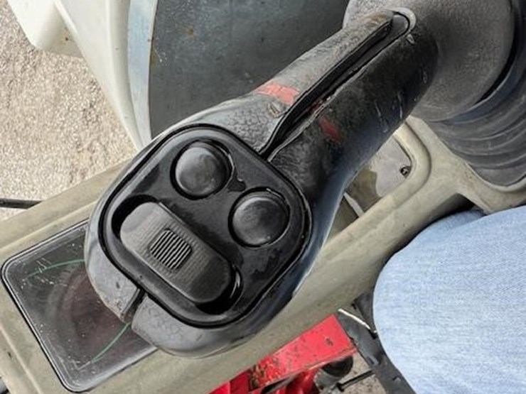 takeuchi-tb260-image-36