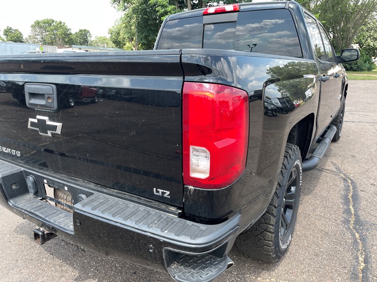 2018-chevrolet-silverado-1500-z71-image-20