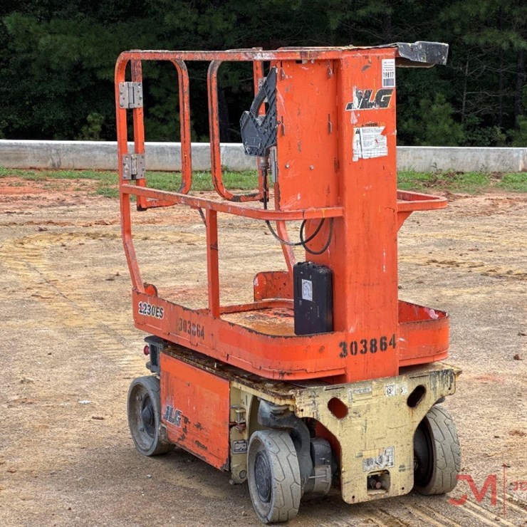 2018 JLG 1230ES