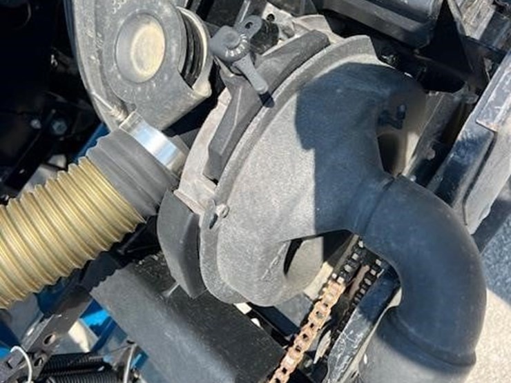 2008-kinze-3800sds-image-65