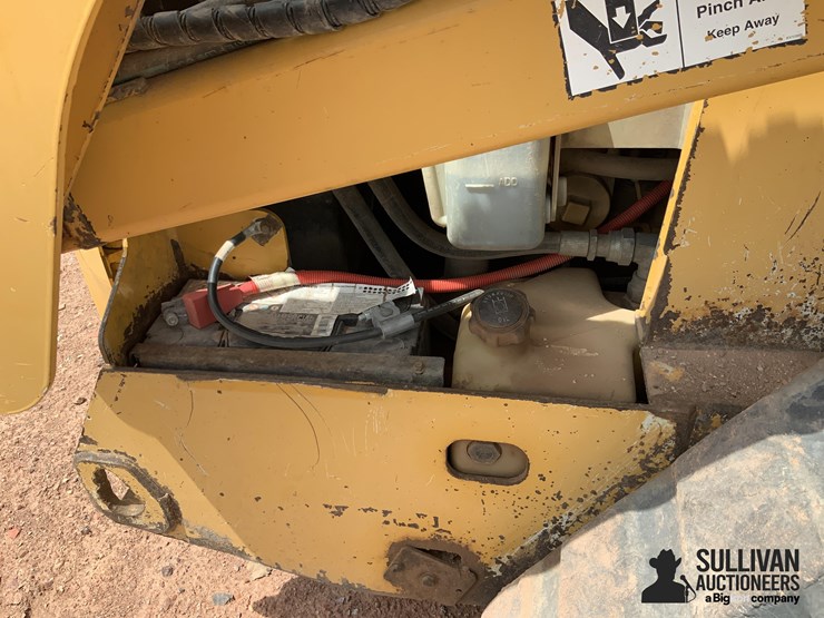 2009-john-deere-332-image-15