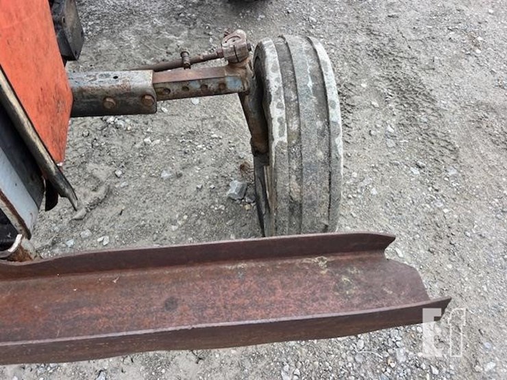 massey-ferguson-255-image-27