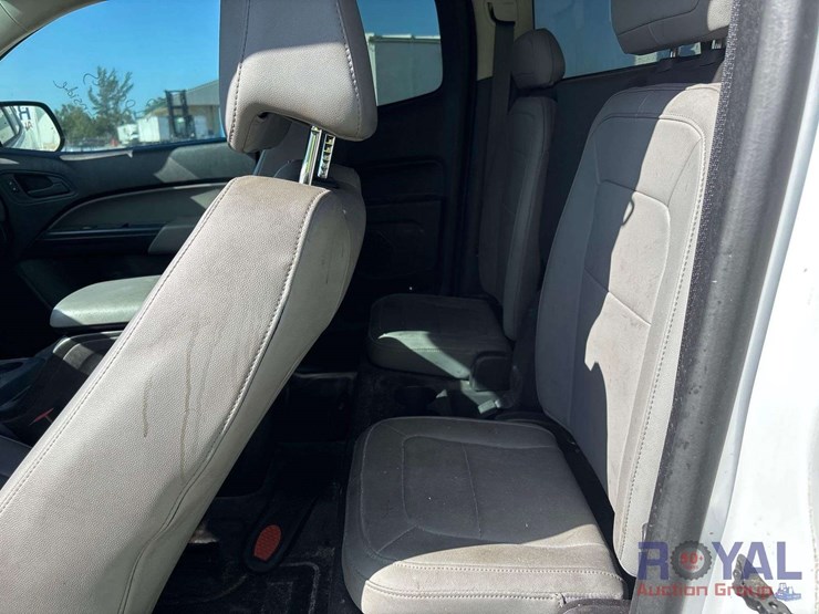 2016-chevrolet-colorado-image-18