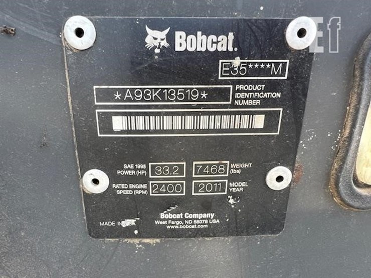 2010-bobcat-e35-image-19