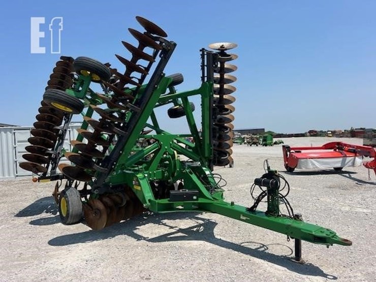 2014-john-deere-2623-image-9