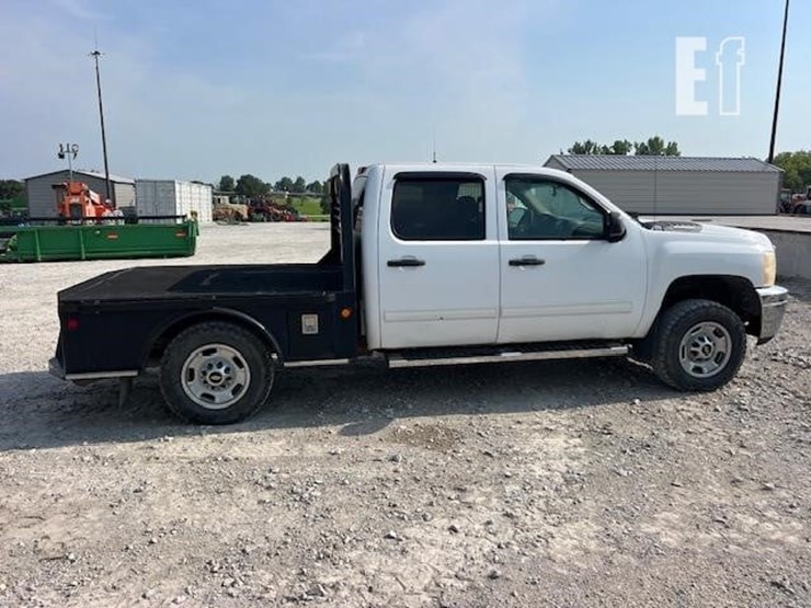 2011-chevrolet-silverado-2500hd-lt-image-8