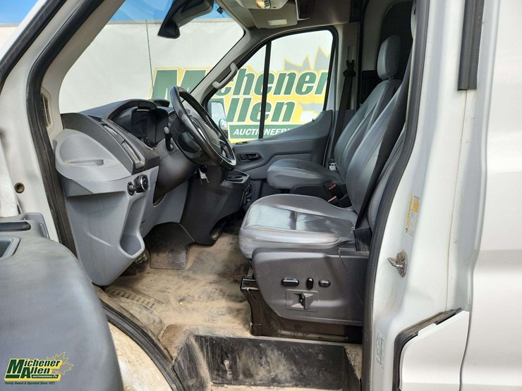 2019-ford-transit-image-8