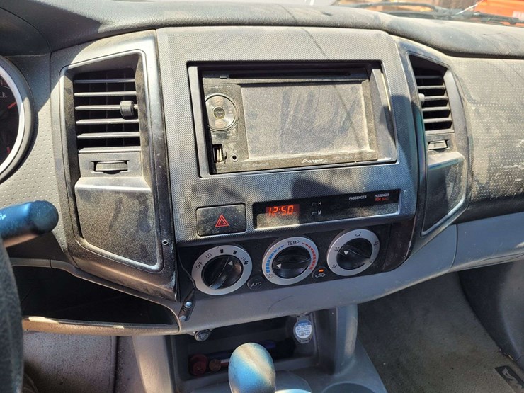 2009-toyota-tacoma-image-9