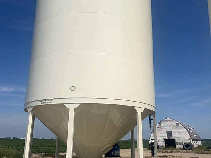 concept-7500-bushel-hopper-bin,-fully-equipped-with-agi-grainguard-10-hp-bin-fan-with-three-phase-electric-motor-image-20