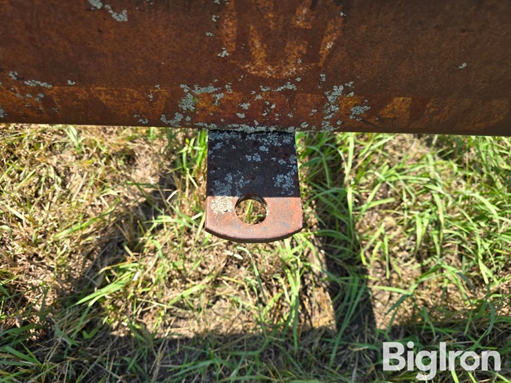 new-holland-30-image-12