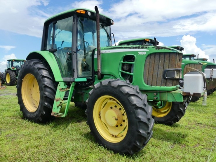 john-deere-7130-image-1