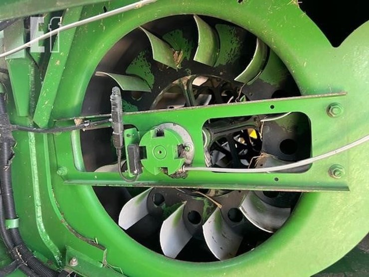 2009-john-deere-9670-sts-image-56