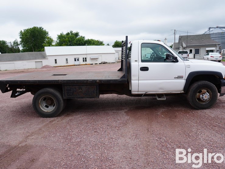 2001-chevrolet-silverado-3500-image-4